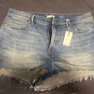 Good American Shorts